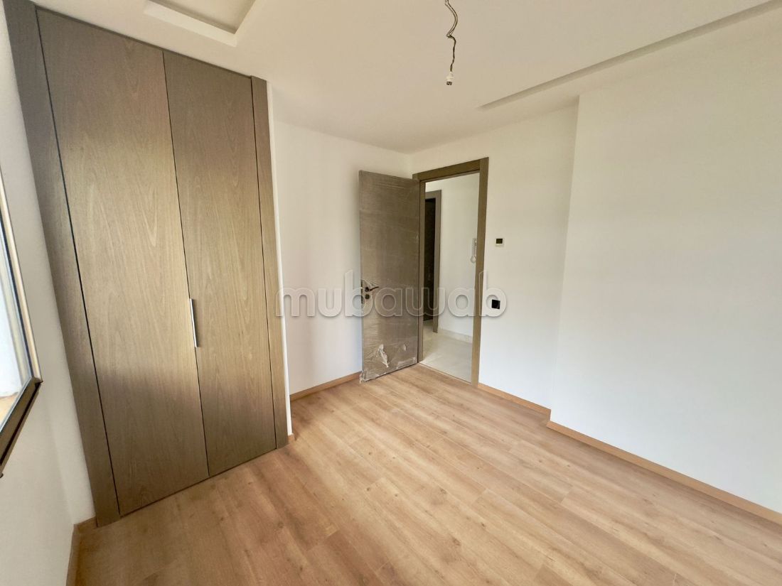 Apartment for sale in Ain Diab. Dimension 88 m². Swimming pool and